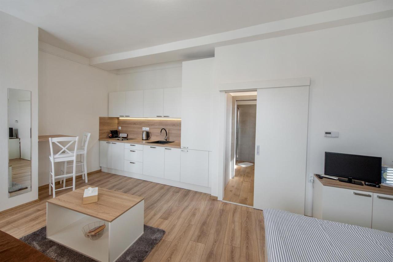 Soho Apartment Pisek  Exterior photo
